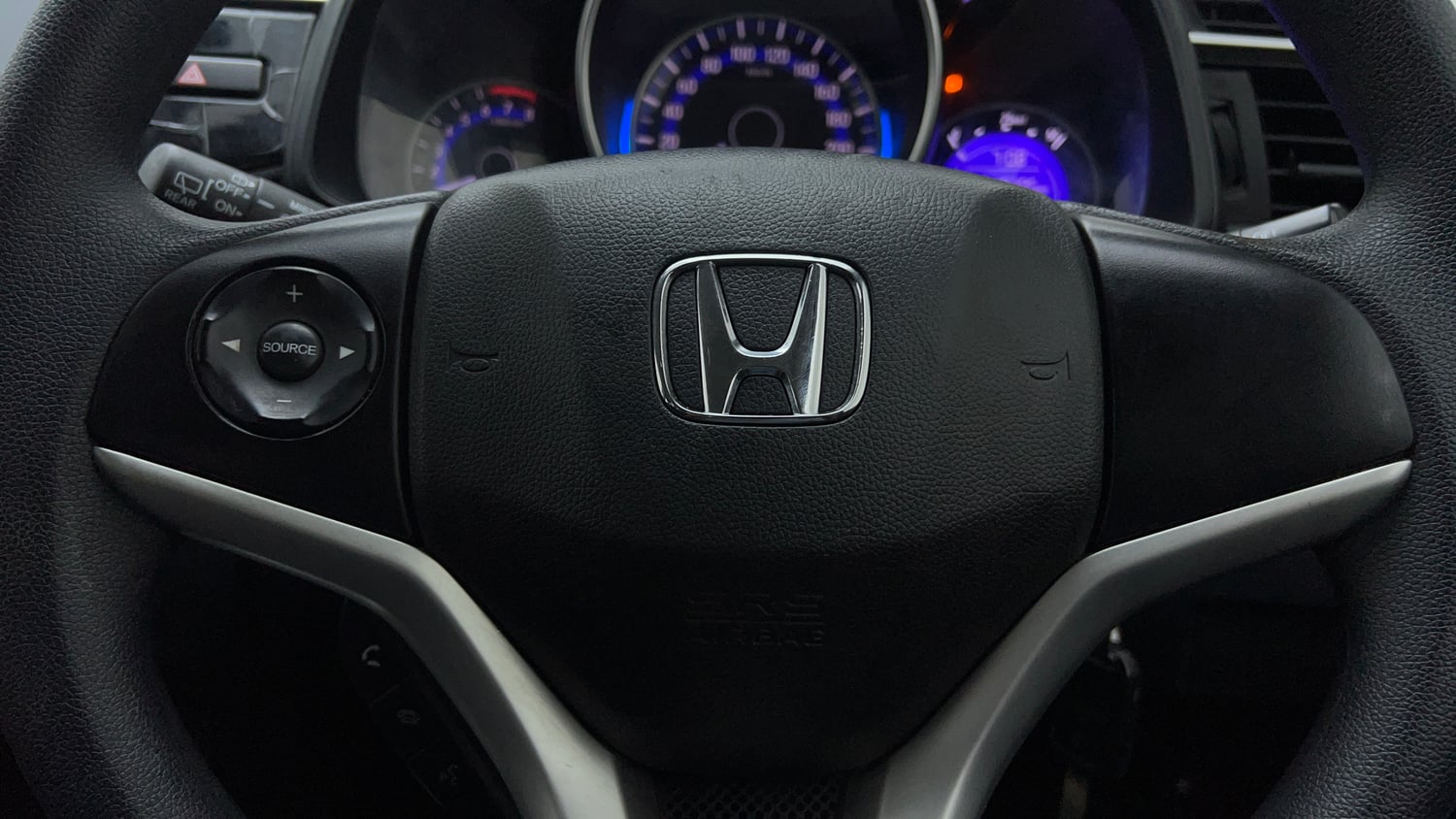Used 2019 Honda WR-V VX MT Petrol Petrol Manual top_features Airbags