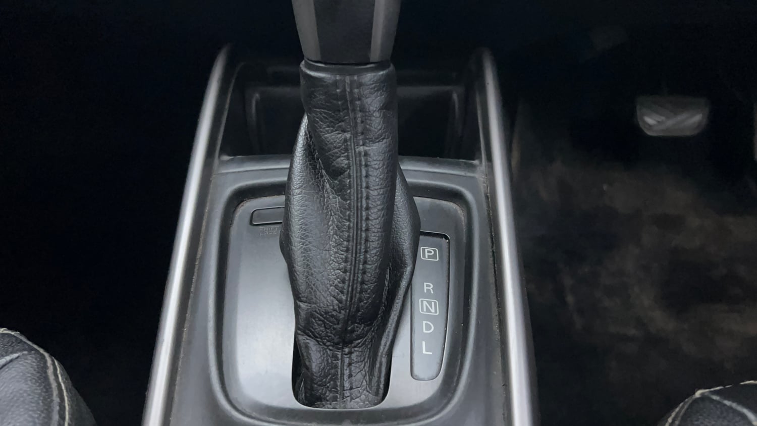 Used 2020 Maruti Suzuki Baleno Zeta Automatic Petrol Automatic interior GEAR  KNOB VIEW