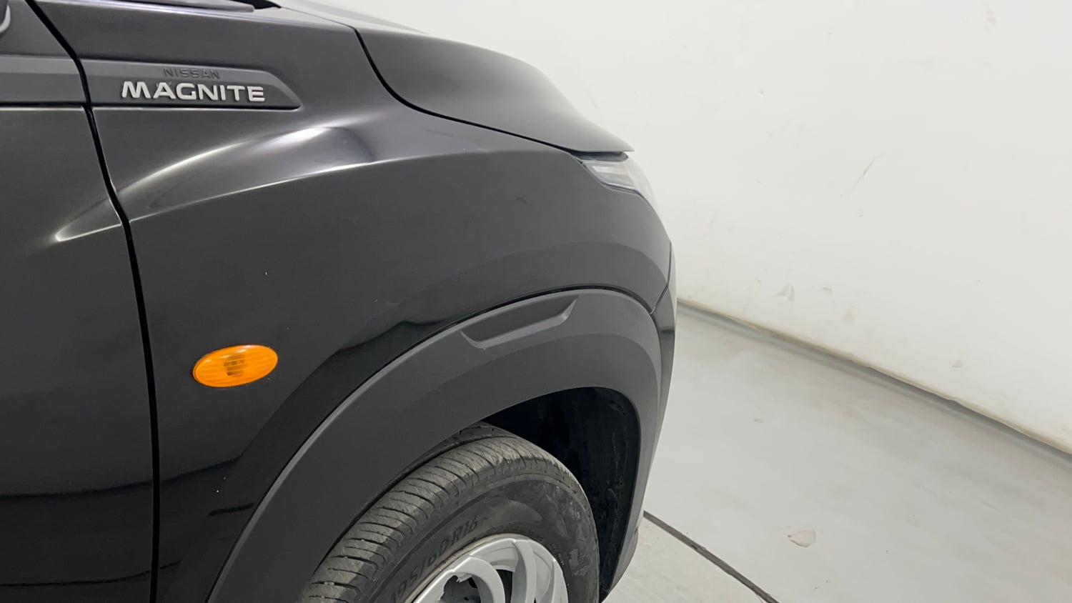 Used 2024 Nissan Magnite XE Petrol Manual dents MINOR SCRATCH