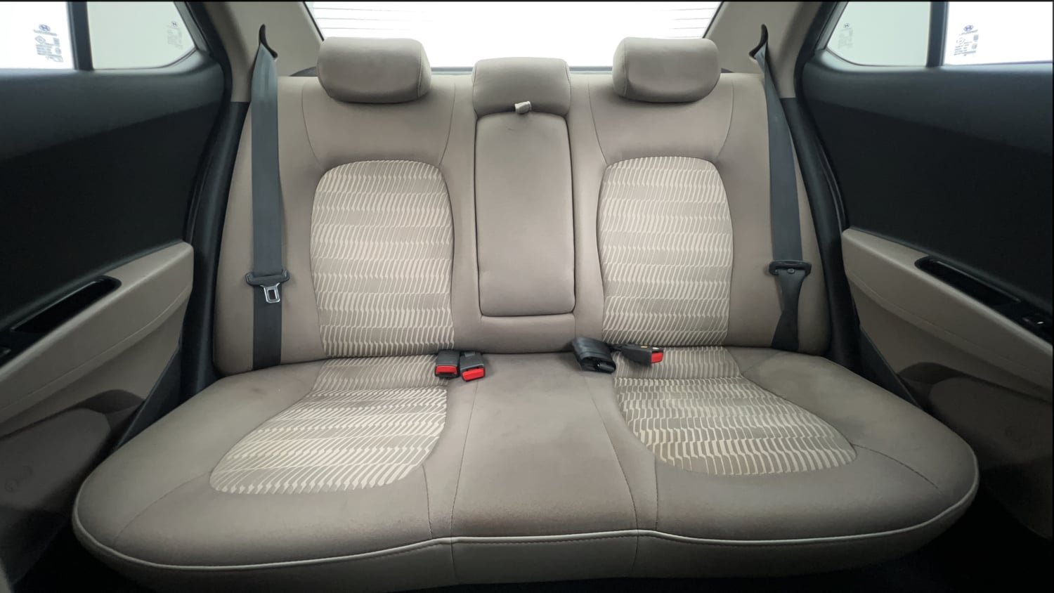 Used 2018 Hyundai Xcent SX Petrol Manual interior REAR SEAT CONDITION VIEW