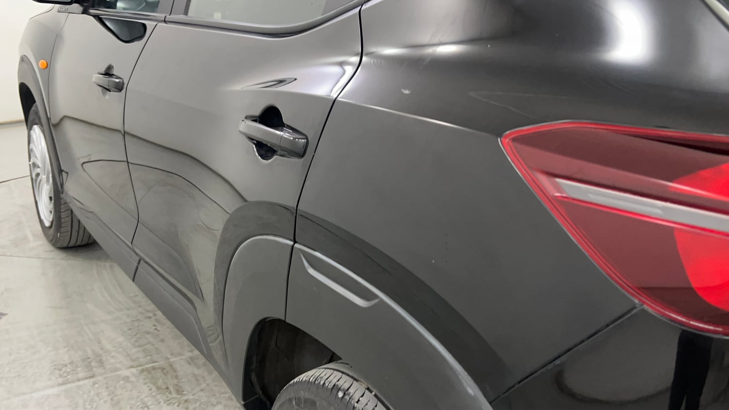 Used 2024 Nissan Magnite XE Petrol Manual dents MINOR SCRATCH