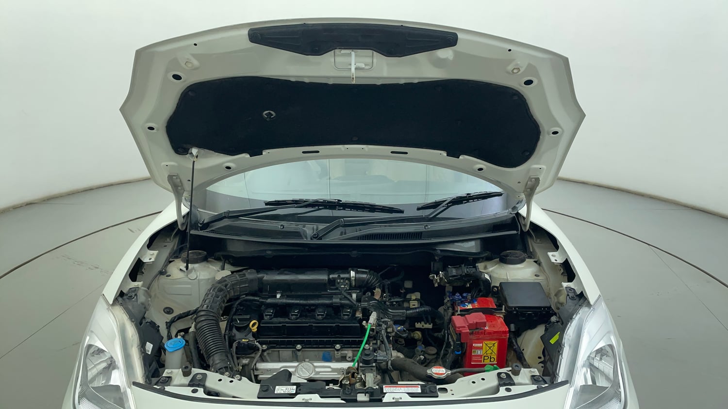 Used 2021 Maruti Suzuki Dzire VXi Petrol Manual engine ENGINE & BONNET OPEN FRONT VIEW