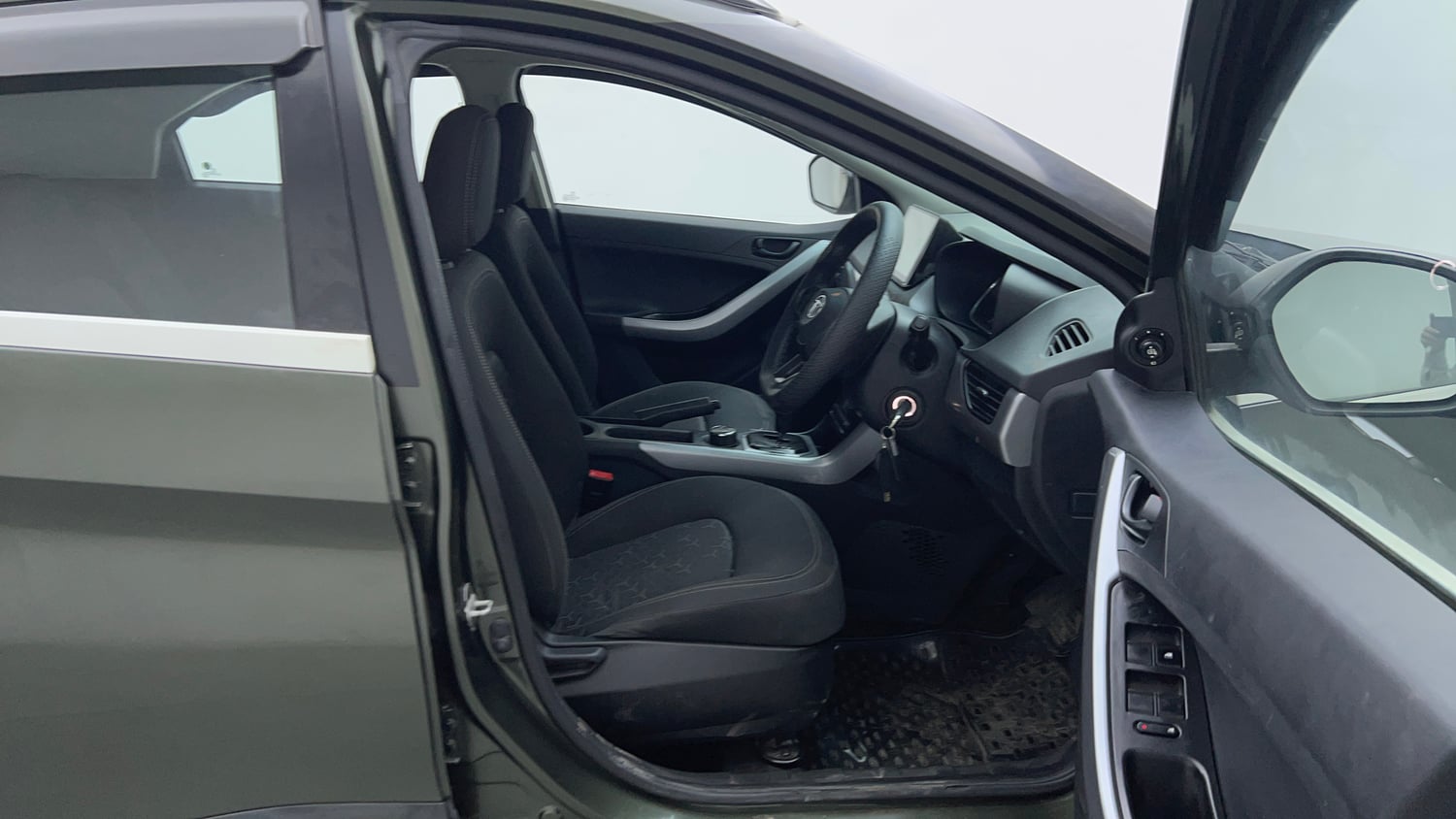 Used 2020 Tata Nexon XMA Petrol Automatic interior RIGHT SIDE FRONT DOOR CABIN VIEW