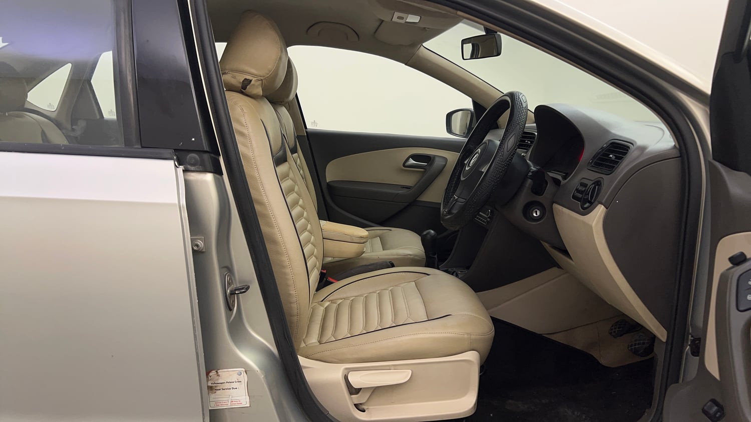 Used 2013 Volkswagen Vento Comfortline Diesel Diesel Manual interior RIGHT SIDE FRONT DOOR CABIN VIEW