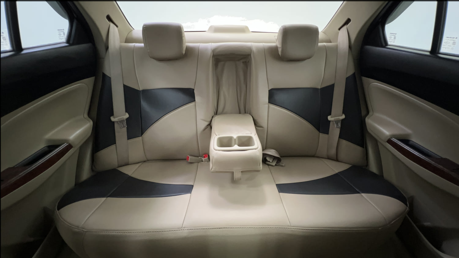 Used 2019 Maruti Suzuki Dzire VXi Petrol Manual interior REAR SEAT CONDITION VIEW