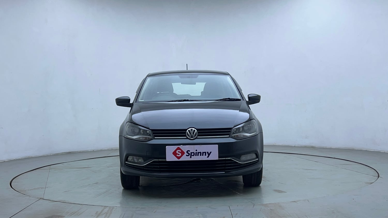 Used 2015 Volkswagen Polo Highline1.2L (P) Petrol Manual exterior FRONT VIEW