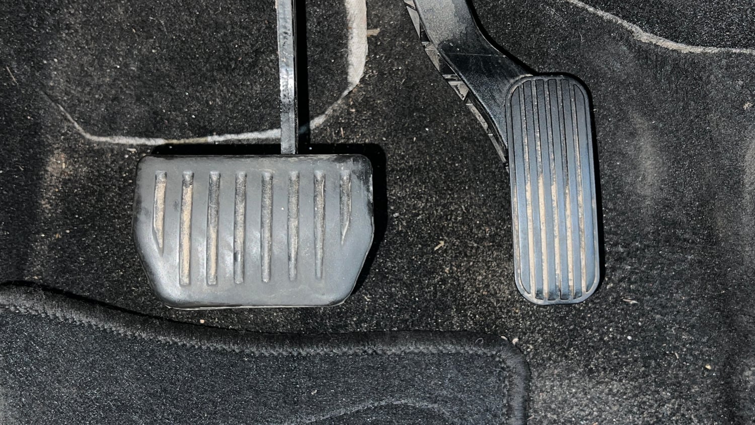 Used 2023 Tata Harrier XZA Plus Diesel Automatic interior PEDALS VIEW