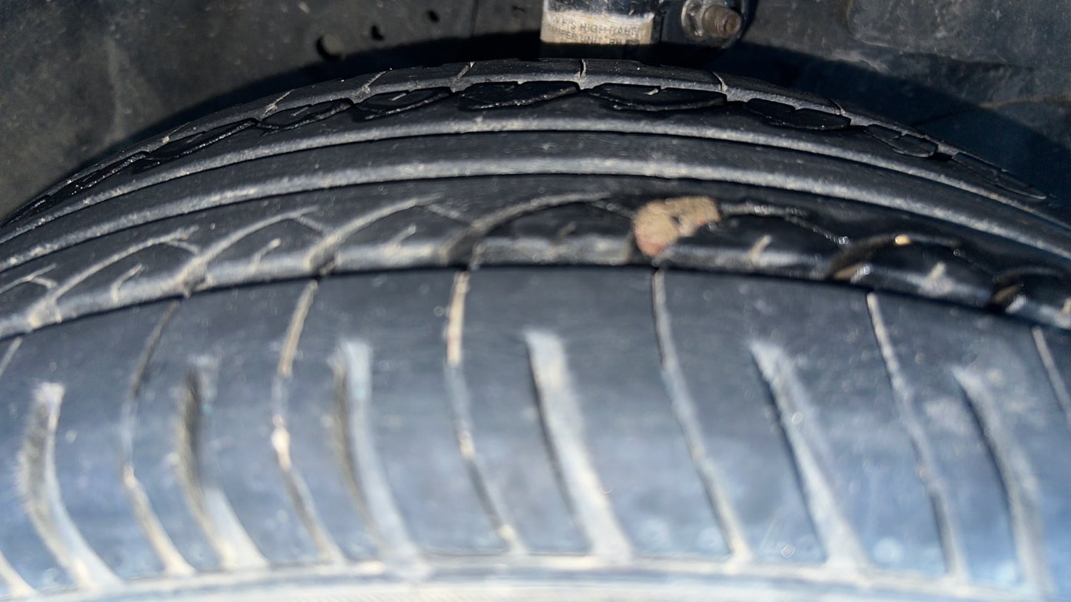 Used 2015 Honda Amaze 1.2 S i-VTEC Petrol Manual tyres RIGHT FRONT TYRE TREAD VIEW