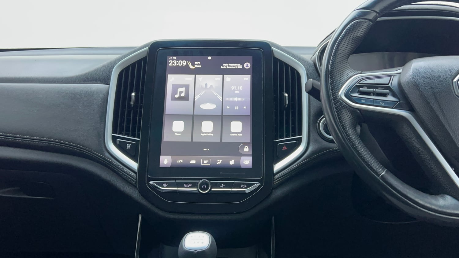 Used 2019 MG Motors Hector Sharp Hybrid 1.5 Petrol Hybrid Manual interior MUSIC SYSTEM & AC CONTROL VIEW