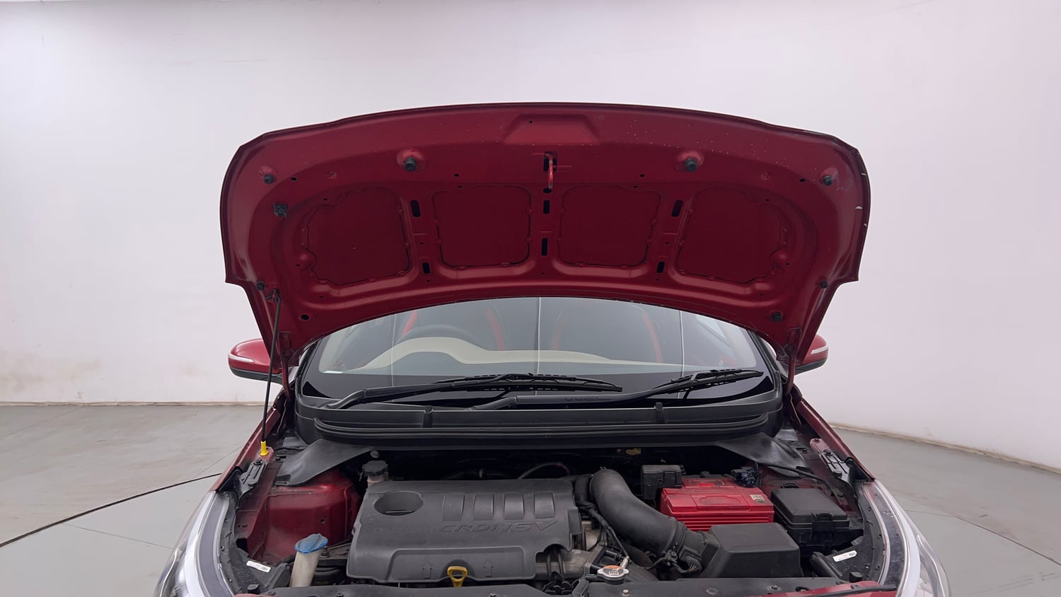Used 2015 Hyundai Elite i20 Asta 1.4 CRDI Diesel Manual engine ENGINE & BONNET OPEN FRONT VIEW
