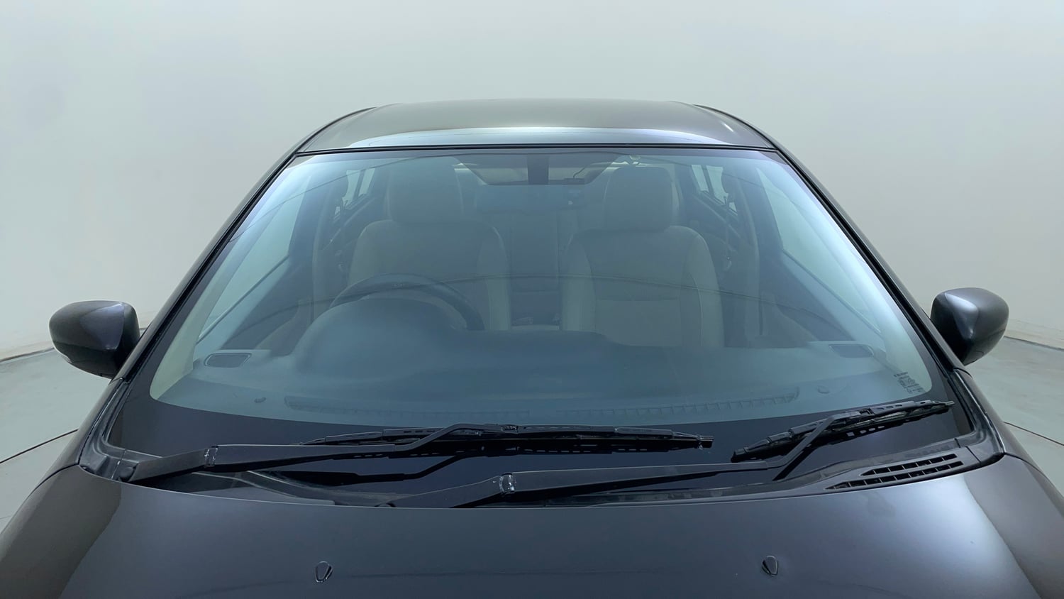 Used 2017 Maruti Suzuki Ciaz Zeta 1.4 AT Petrol Automatic exterior FRONT WINDSHIELD VIEW
