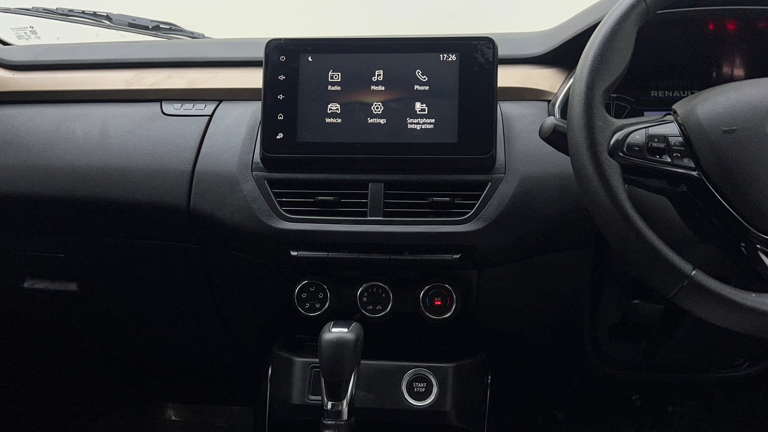 Used 2022 Renault Kiger RXT (O) Turbo CVT Petrol Automatic interior MUSIC SYSTEM & AC CONTROL VIEW