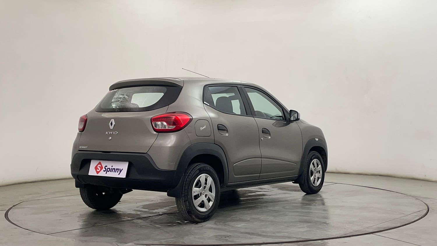 Used 2017 Renault Kwid RXT (O) 1.0 SCE Edition Petrol Manual exterior RIGHT REAR CORNER VIEW