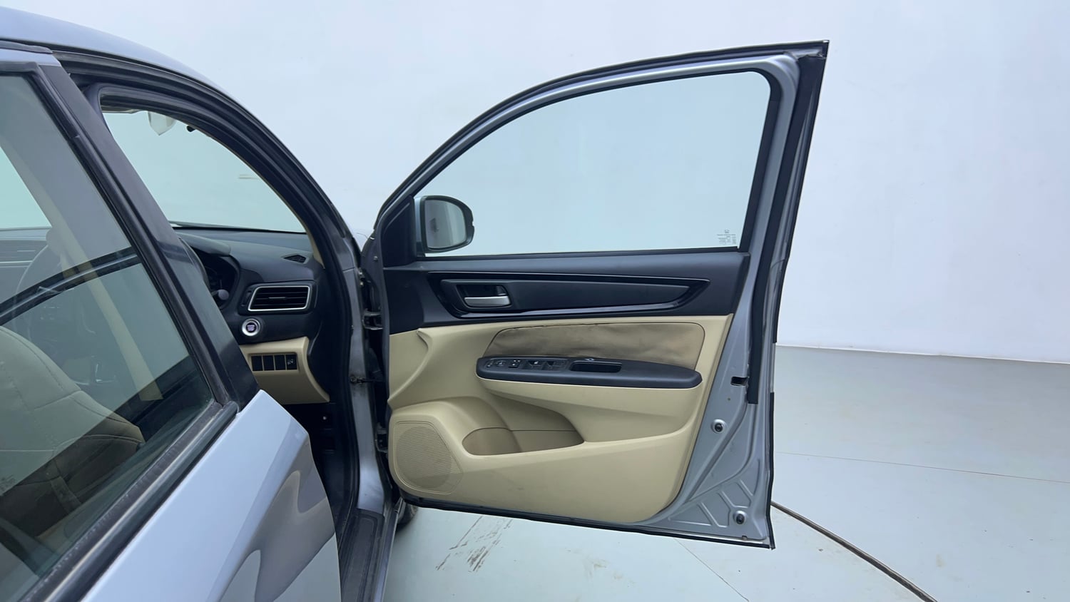Used 2018 Honda Amaze 1.2 V CVT Petrol Petrol Automatic interior RIGHT FRONT DOOR OPEN VIEW