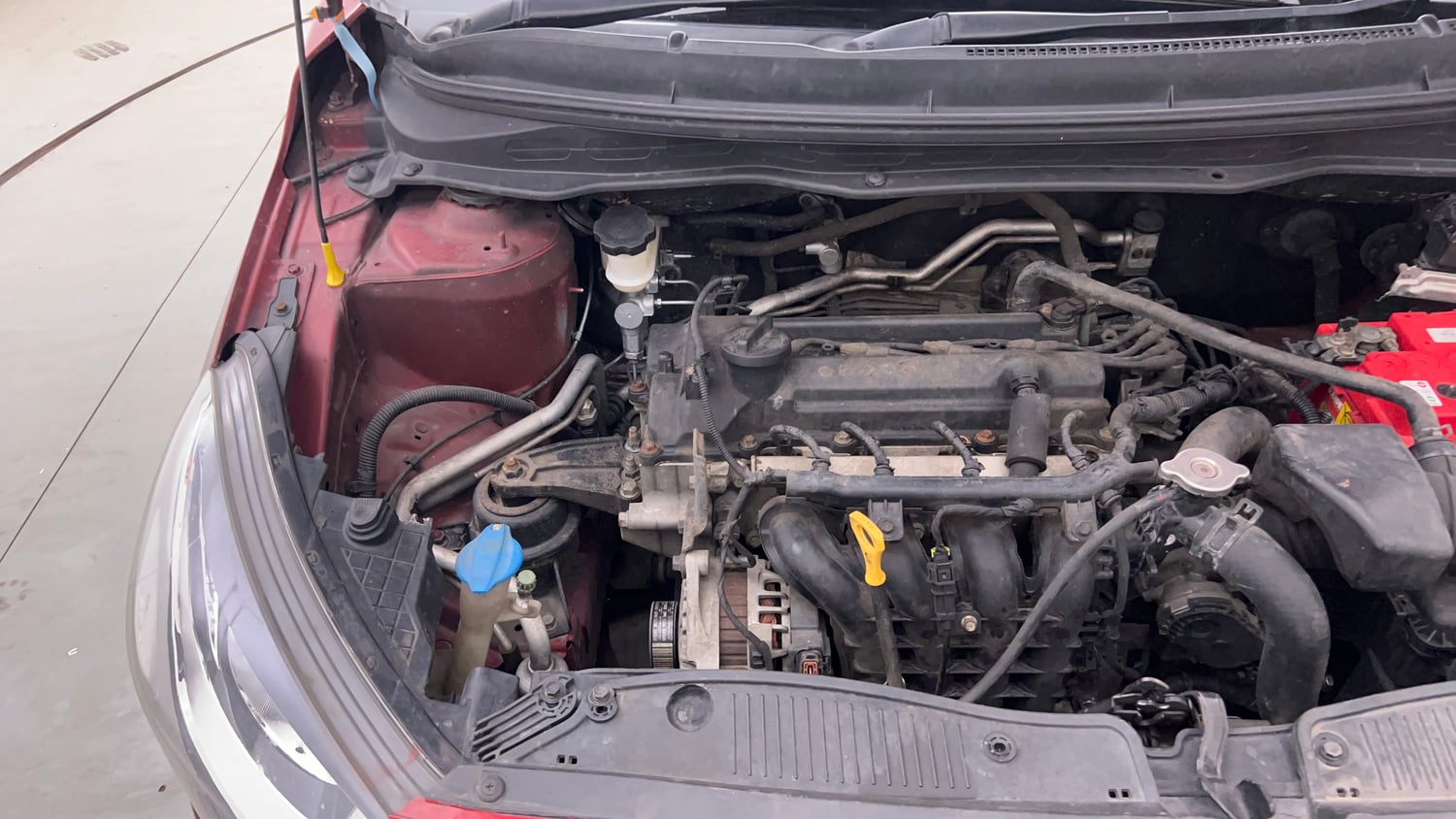 Used 2012 Hyundai i20 Magna (O) 1.2 Petrol Manual engine ENGINE RIGHT SIDE VIEW