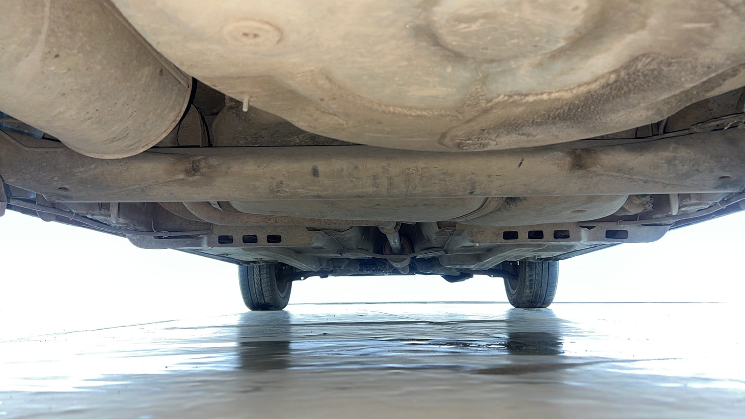 Used 2015 Volkswagen Polo Highline1.2L (P) Petrol Manual extra REAR UNDERBODY VIEW (TAKEN FROM REAR)