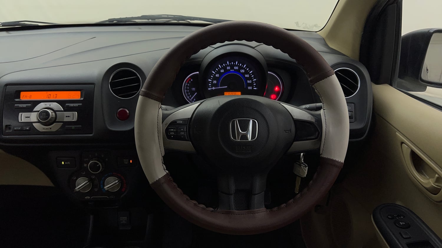 Used 2015 Honda Amaze 1.2 SX i-VTEC Petrol Manual interior STEERING VIEW