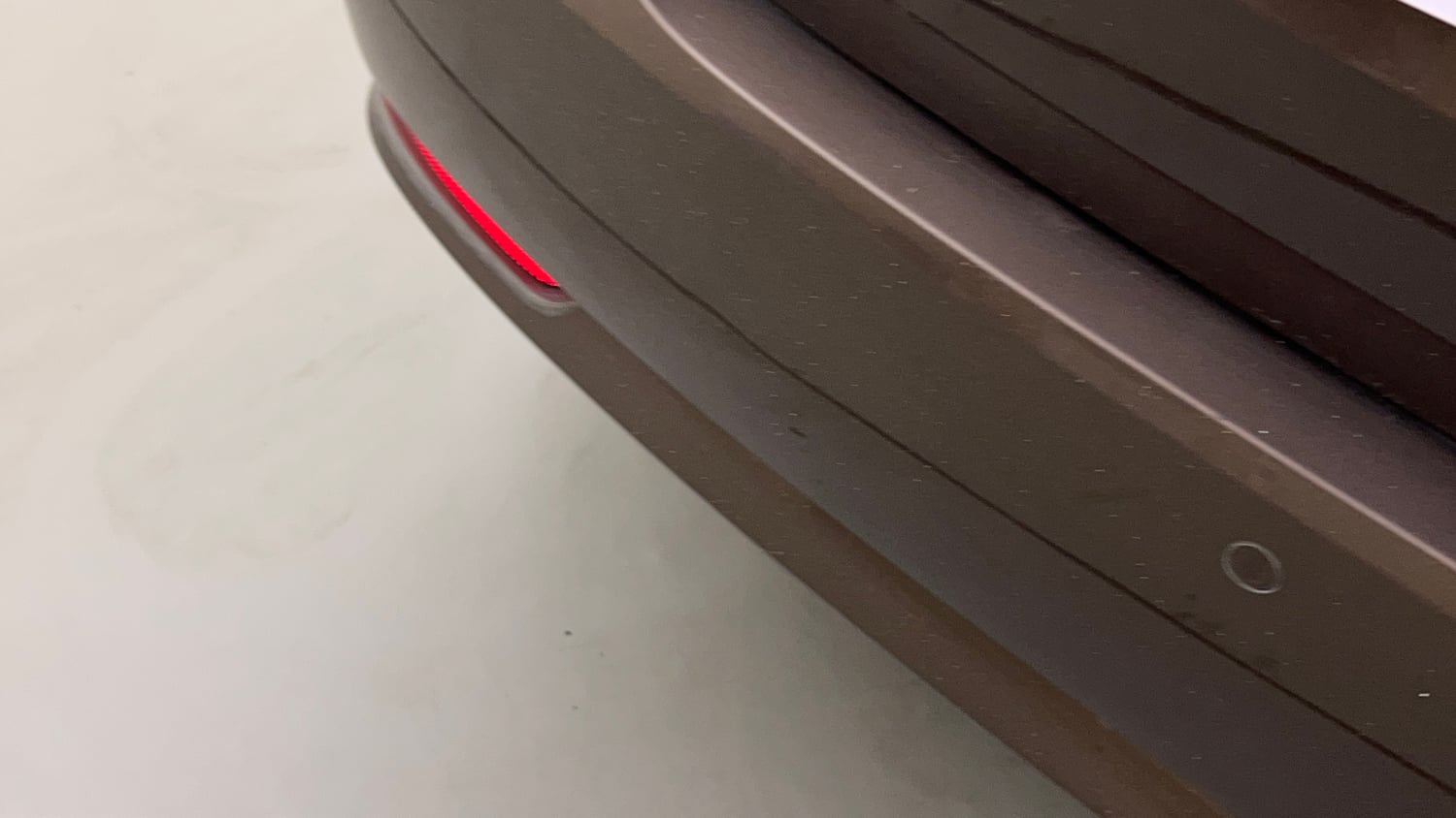 Used 2017 Volkswagen Ameo Highline1.2L Plus (P) 16 Alloy Petrol Manual dents MINOR SCRATCH