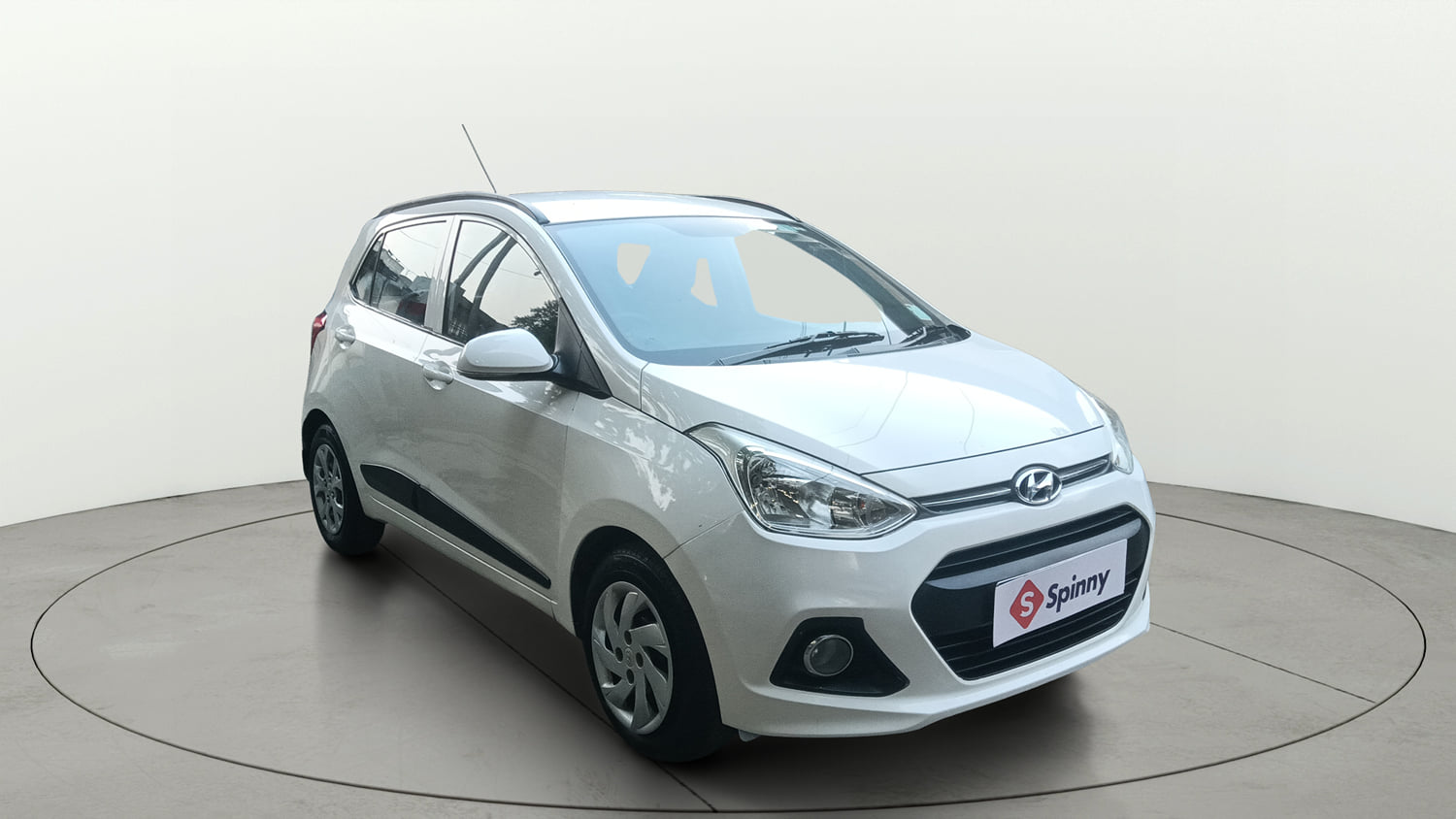 Used 2016 Hyundai Grand i10 Sportz 1.2 Kappa VTVT Petrol Manual exterior RIGHT FRONT CORNER VIEW