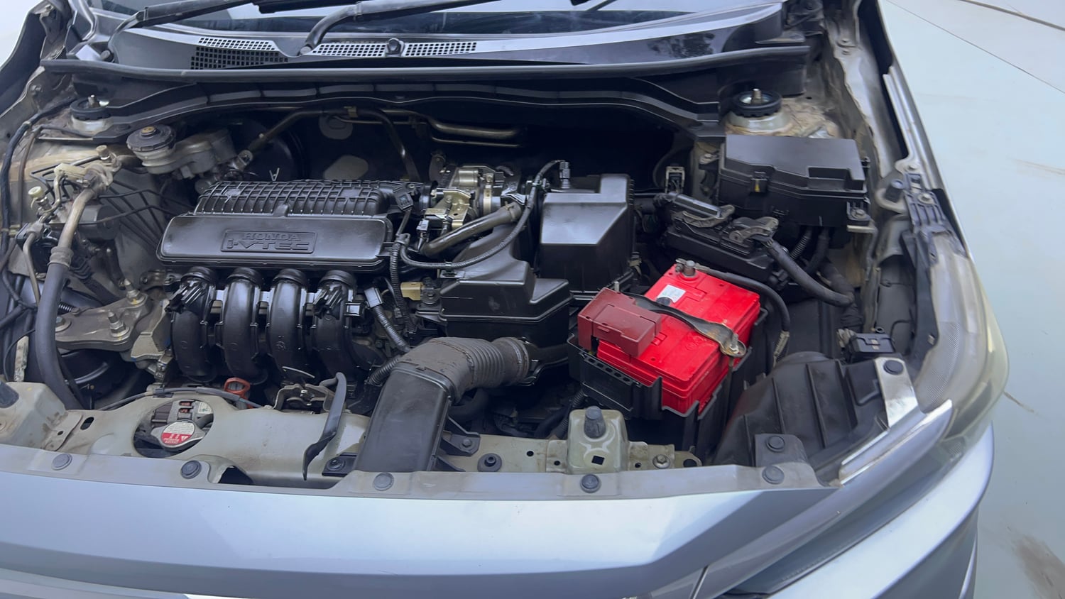 Used 2018 Honda Amaze 1.2 V CVT Petrol Petrol Automatic engine ENGINE LEFT SIDE VIEW
