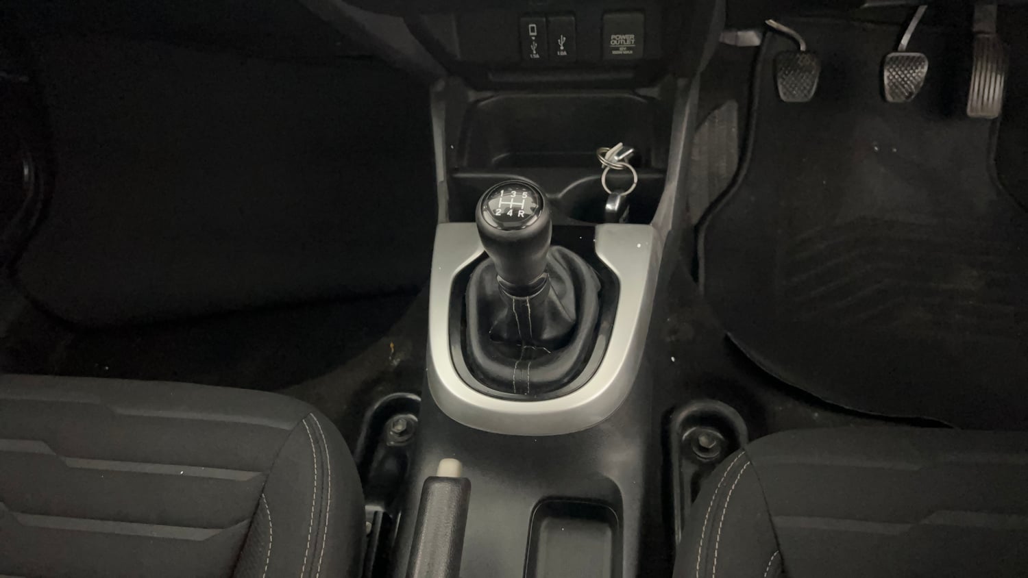 Used 2021 Honda WR-V VX MT Petrol Petrol Manual interior GEAR  KNOB VIEW