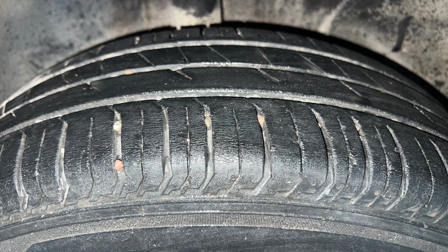 Used 2022 Tata Punch Adventure Rhythm Pack MT Petrol Manual tyres RIGHT REAR TYRE TREAD VIEW