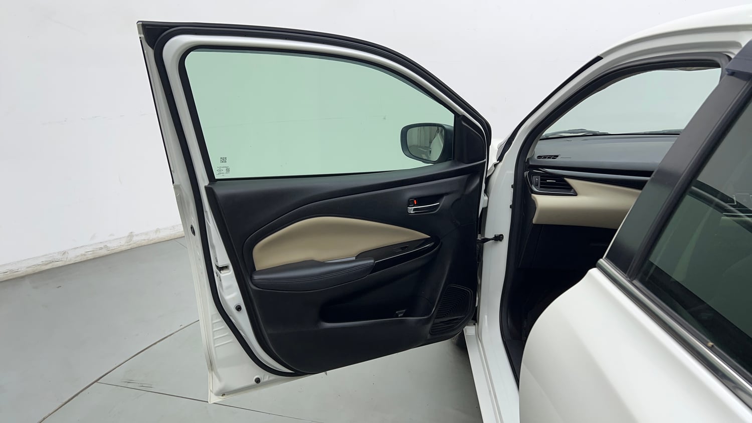 Used 2022 Toyota Glanza V AMT Petrol Automatic interior LEFT FRONT DOOR OPEN VIEW