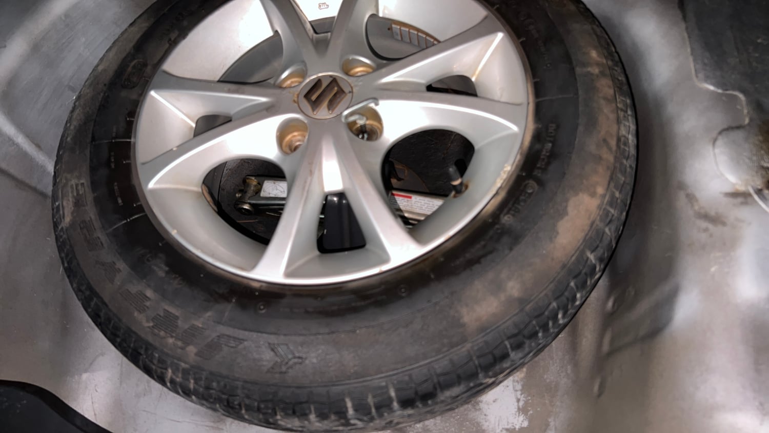 Used 2017 Maruti Suzuki Swift Dzire VXI (O) Petrol Manual tyres SPARE TYRE VIEW