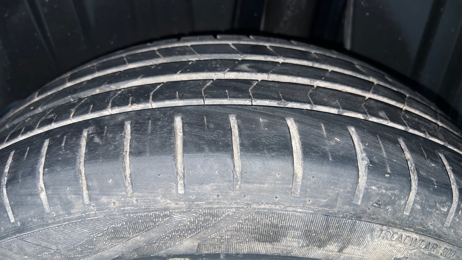 Used 2022 Maruti Suzuki Baleno Zeta MT Petrol Manual tyres LEFT REAR TYRE TREAD VIEW