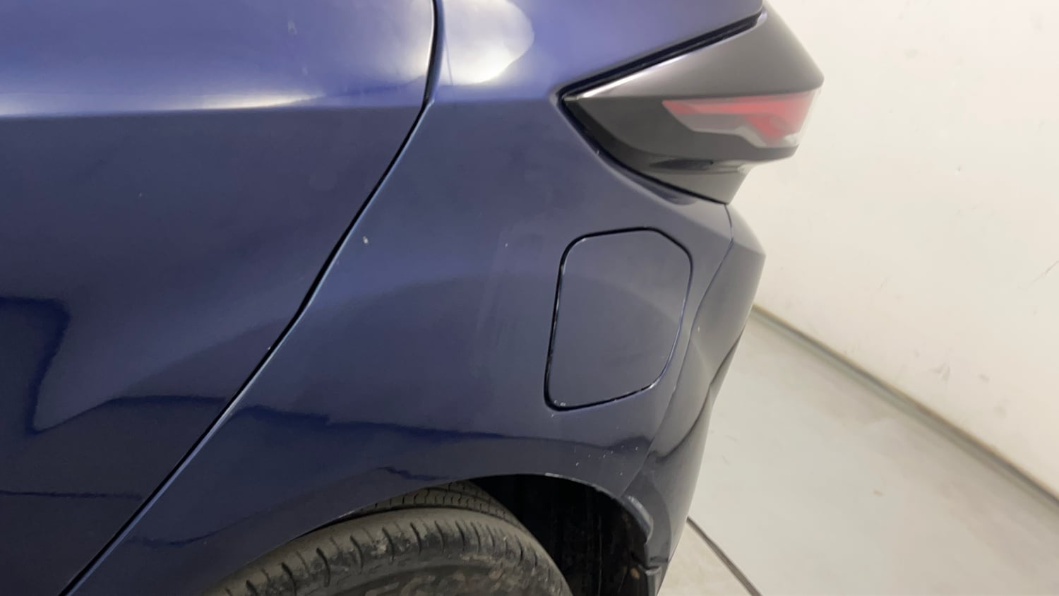 Used 2023 Tata Altroz XZA Petrol Petrol Automatic dents MINOR SCRATCH