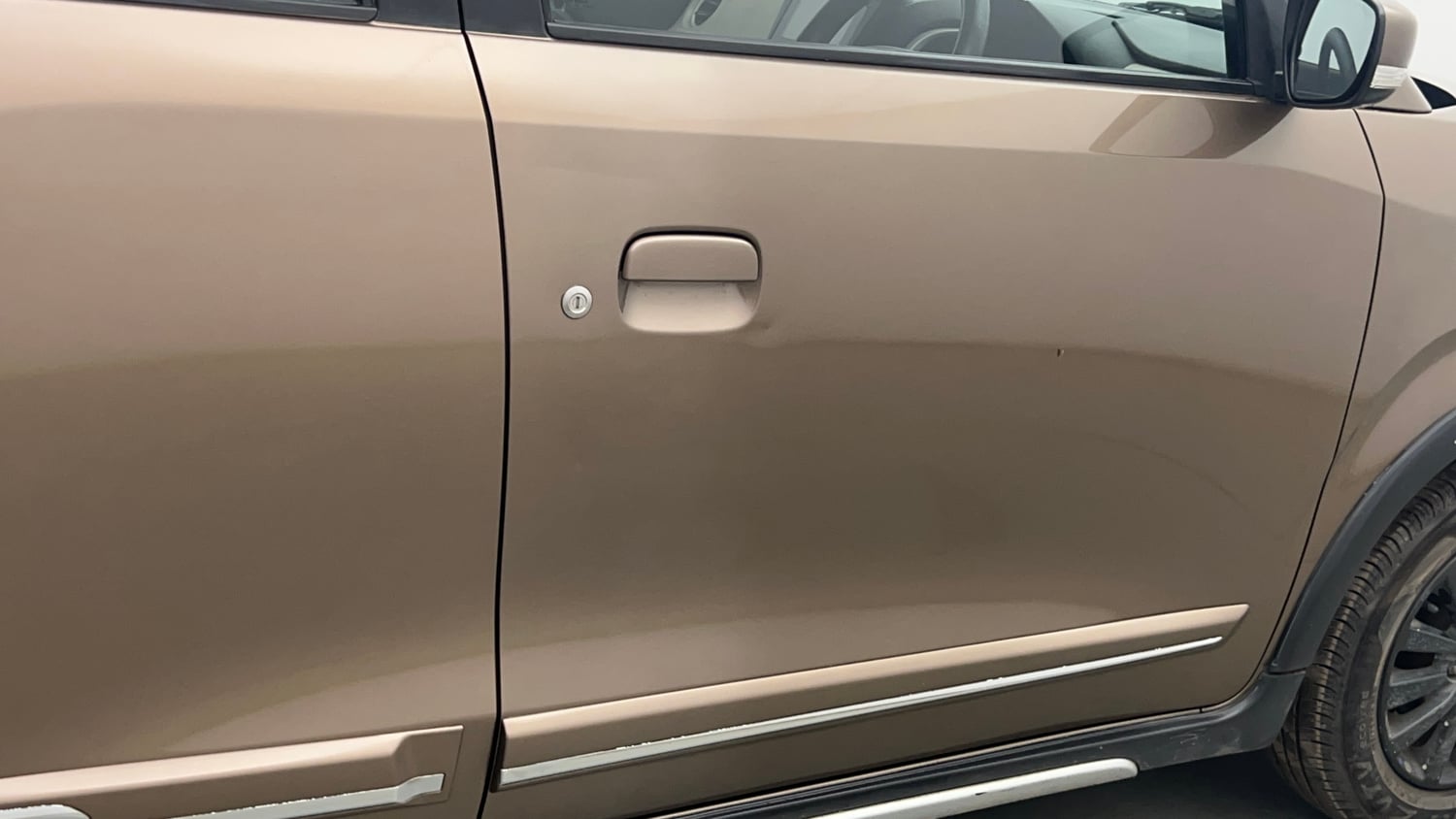 Used 2022 Maruti Suzuki Wagon R ZXI Plus 1.2 Petrol Manual dents MINOR DENT