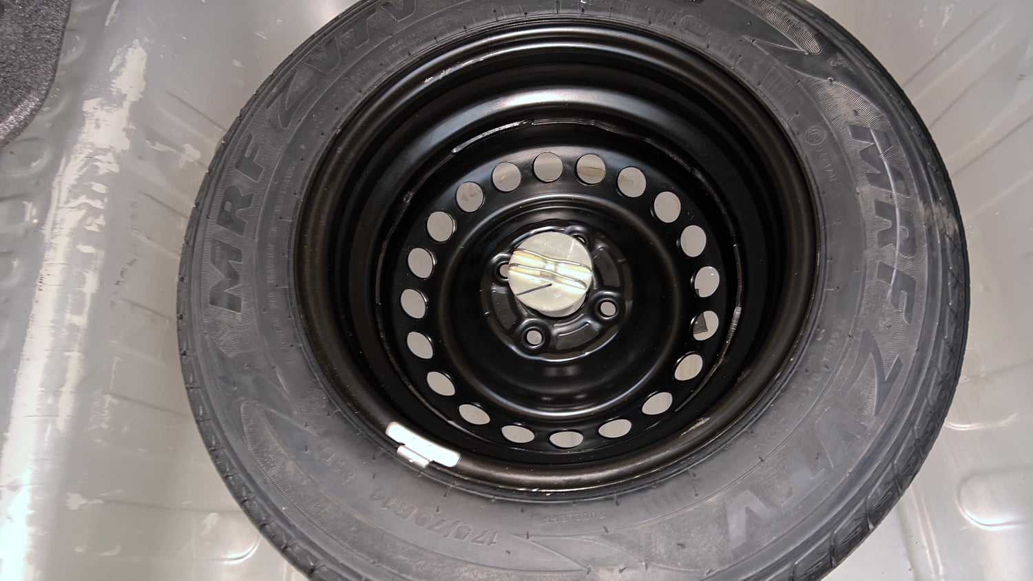 Used 2021 Honda Amaze 1.2 VX MT Petrol Petrol Manual tyres SPARE TYRE VIEW
