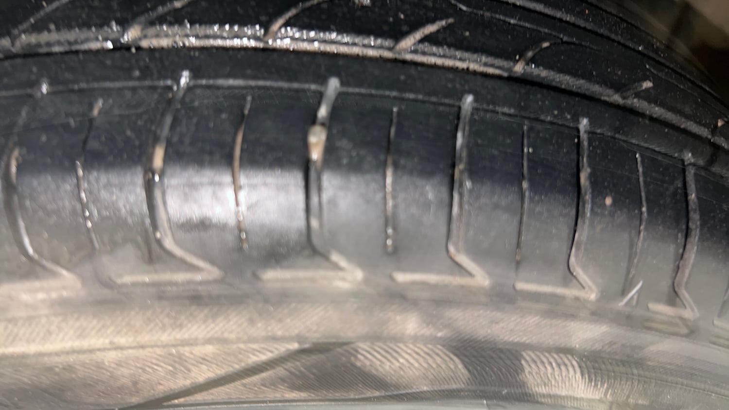 Used 2018 Tata Tiago Revotron XZA Petrol Automatic tyres LEFT REAR TYRE TREAD VIEW