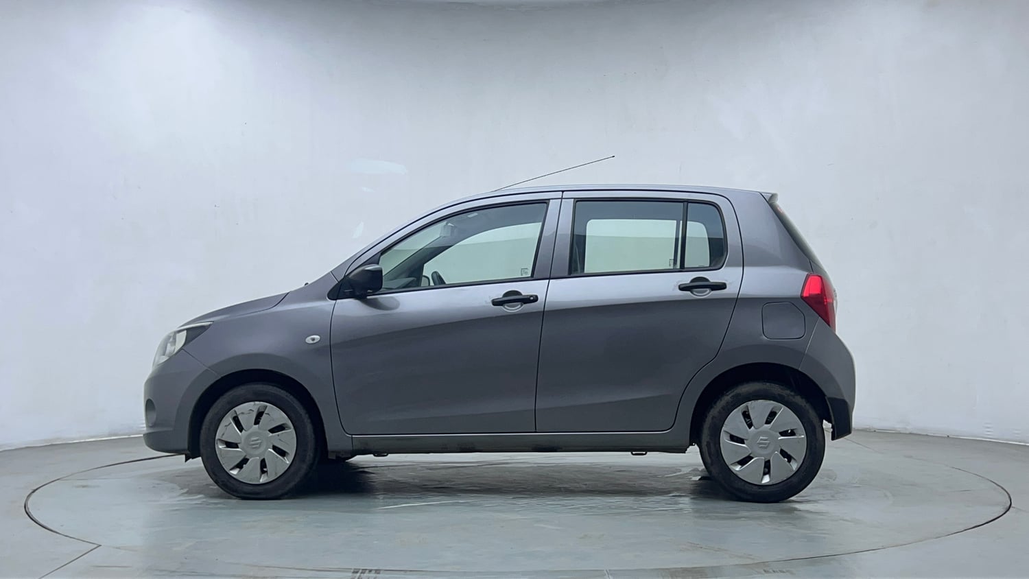 Used 2016 Maruti Suzuki Celerio VXi AMT Petrol Automatic exterior LEFT SIDE VIEW