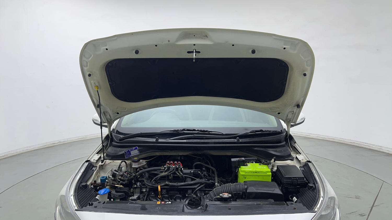 Used 2019 Hyundai Verna 1.4 VTVT EX Petrol+cng(outside fitted) Cng Manual engine ENGINE & BONNET OPEN FRONT VIEW