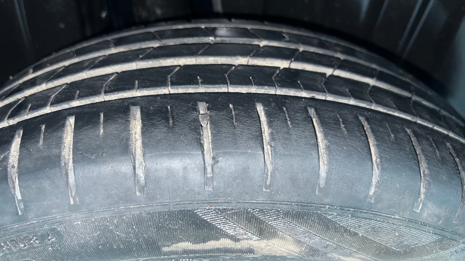 Used 2022 Maruti Suzuki Baleno Zeta MT Petrol Manual tyres RIGHT REAR TYRE TREAD VIEW