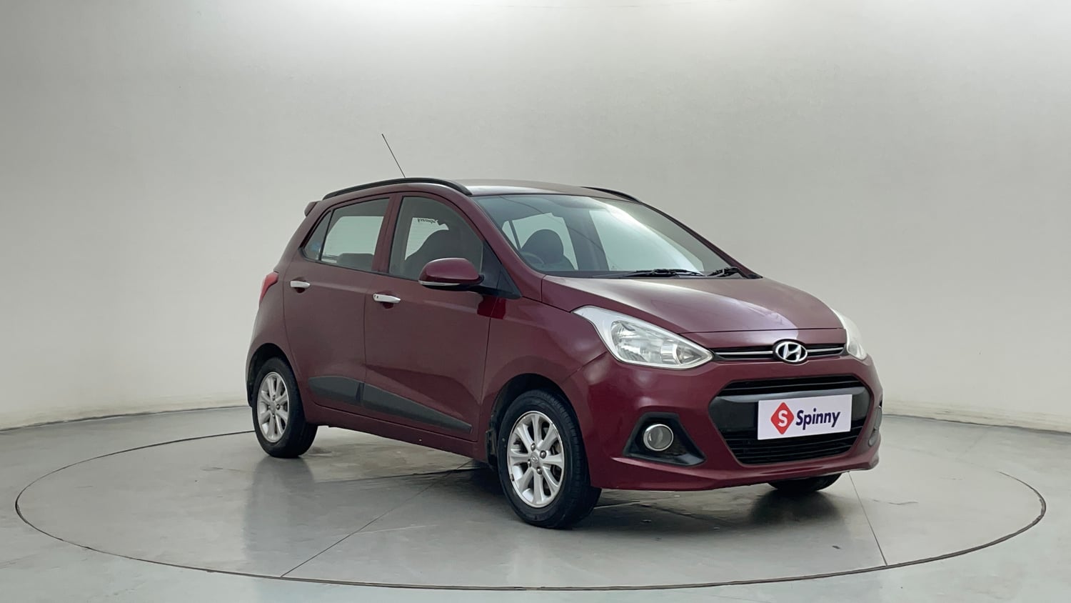Used 2016 Hyundai Grand i10 Asta AT 1.2 Kappa VTVT Petrol Automatic exterior RIGHT FRONT CORNER VIEW