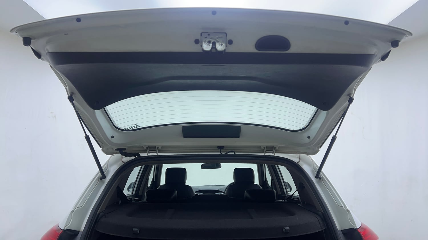 Used 2017 Hyundai Creta 1.6 SX Plus Petrol Petrol Manual interior DICKY DOOR OPEN VIEW
