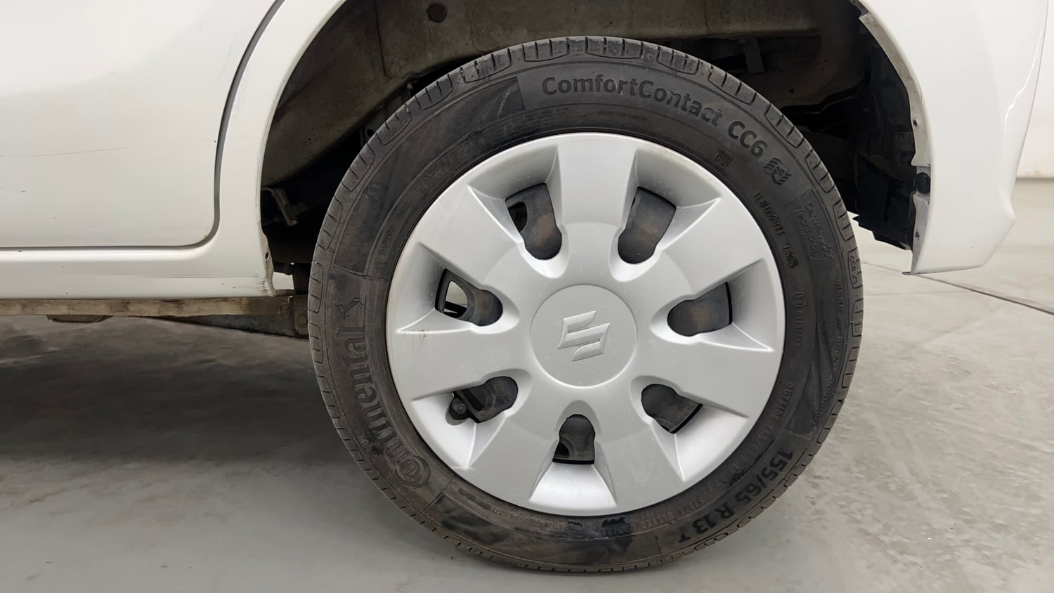 Used 2016 Maruti Suzuki Alto K10 VXi AMT Petrol Automatic tyres LEFT REAR TYRE RIM VIEW