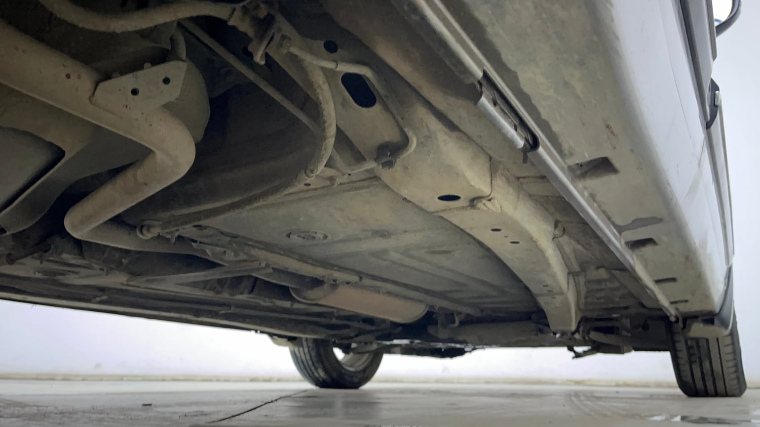 Used 2022 Maruti Suzuki Baleno Zeta Petrol Manual extra REAR RIGHT UNDERBODY VIEW