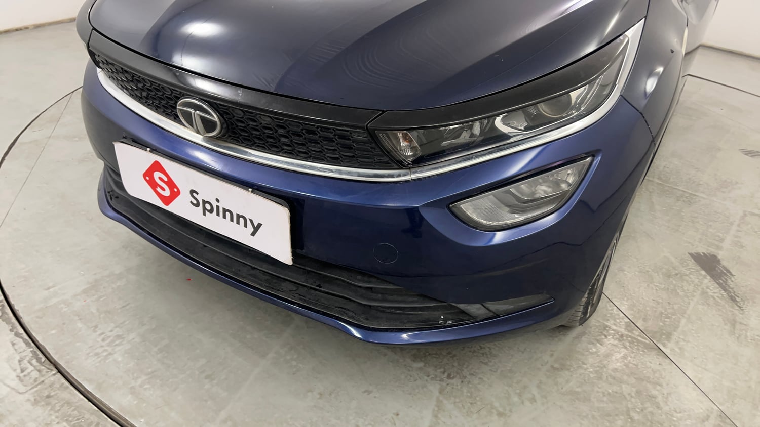 Used 2023 Tata Altroz XZA Petrol Petrol Automatic dents MINOR SCRATCH