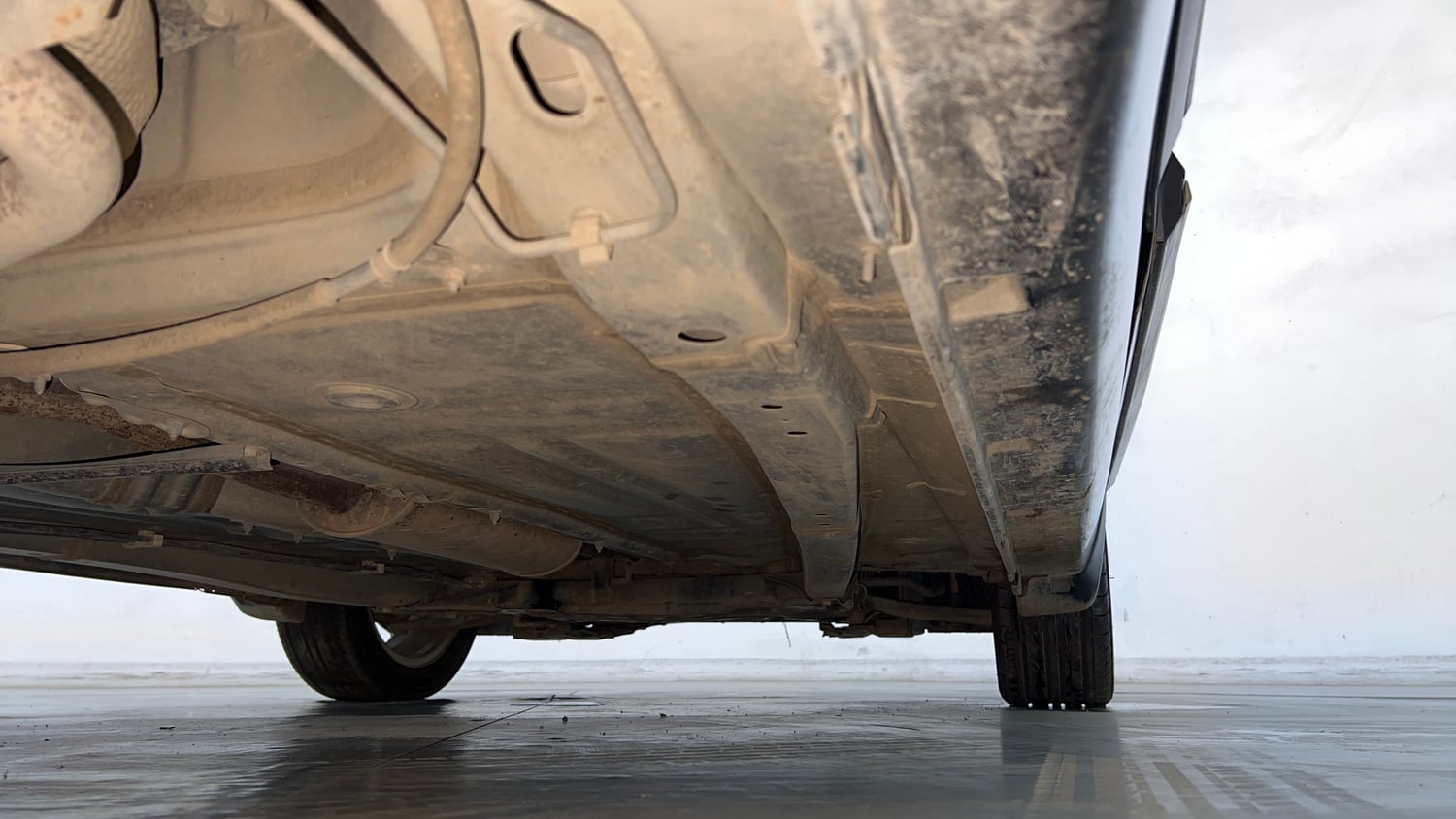 Used 2020 Maruti Suzuki Baleno Zeta Petrol Manual extra REAR RIGHT UNDERBODY VIEW
