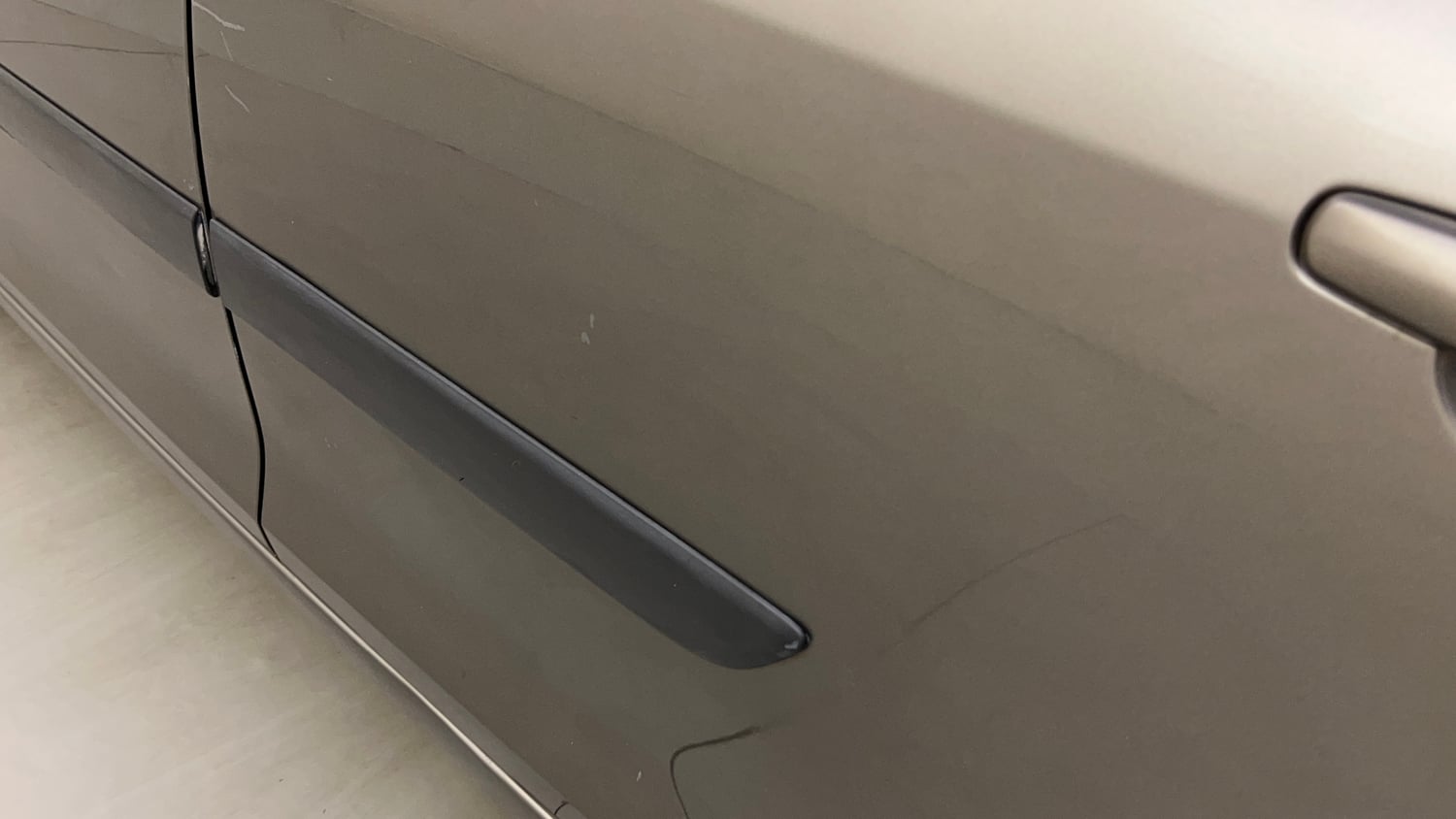 Used 2017 Maruti Suzuki Swift Dzire VXI (O) Petrol Manual dents MINOR SCRATCH