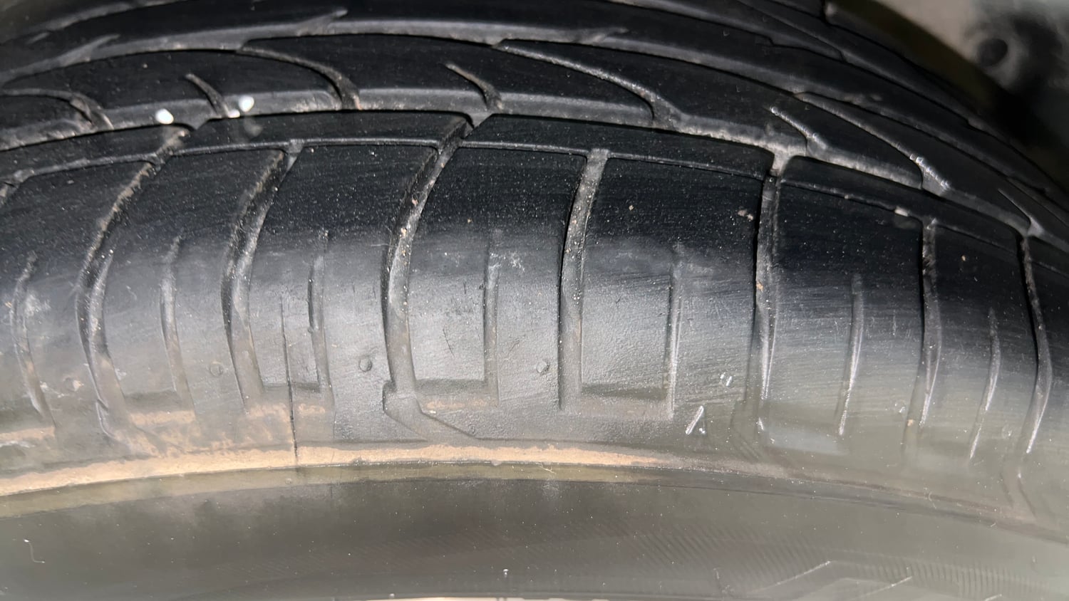 Used 2017 Hyundai Creta 1.6 SX Plus AT Petrol Petrol Automatic tyres LEFT REAR TYRE TREAD VIEW
