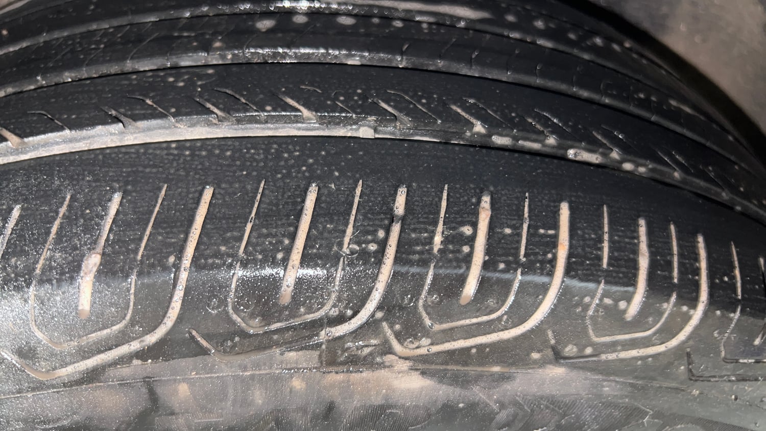 Used 2016 Ford EcoSport Titanium 1.5L TDCi Diesel Manual tyres LEFT REAR TYRE TREAD VIEW