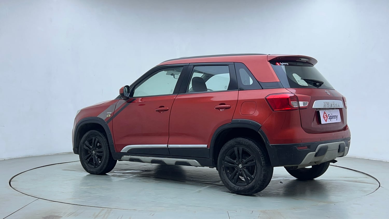 Used 2018 maruti-suzuki Vitara Brezza ZDi AGS Diesel Automatic exterior LEFT REAR CORNER VIEW