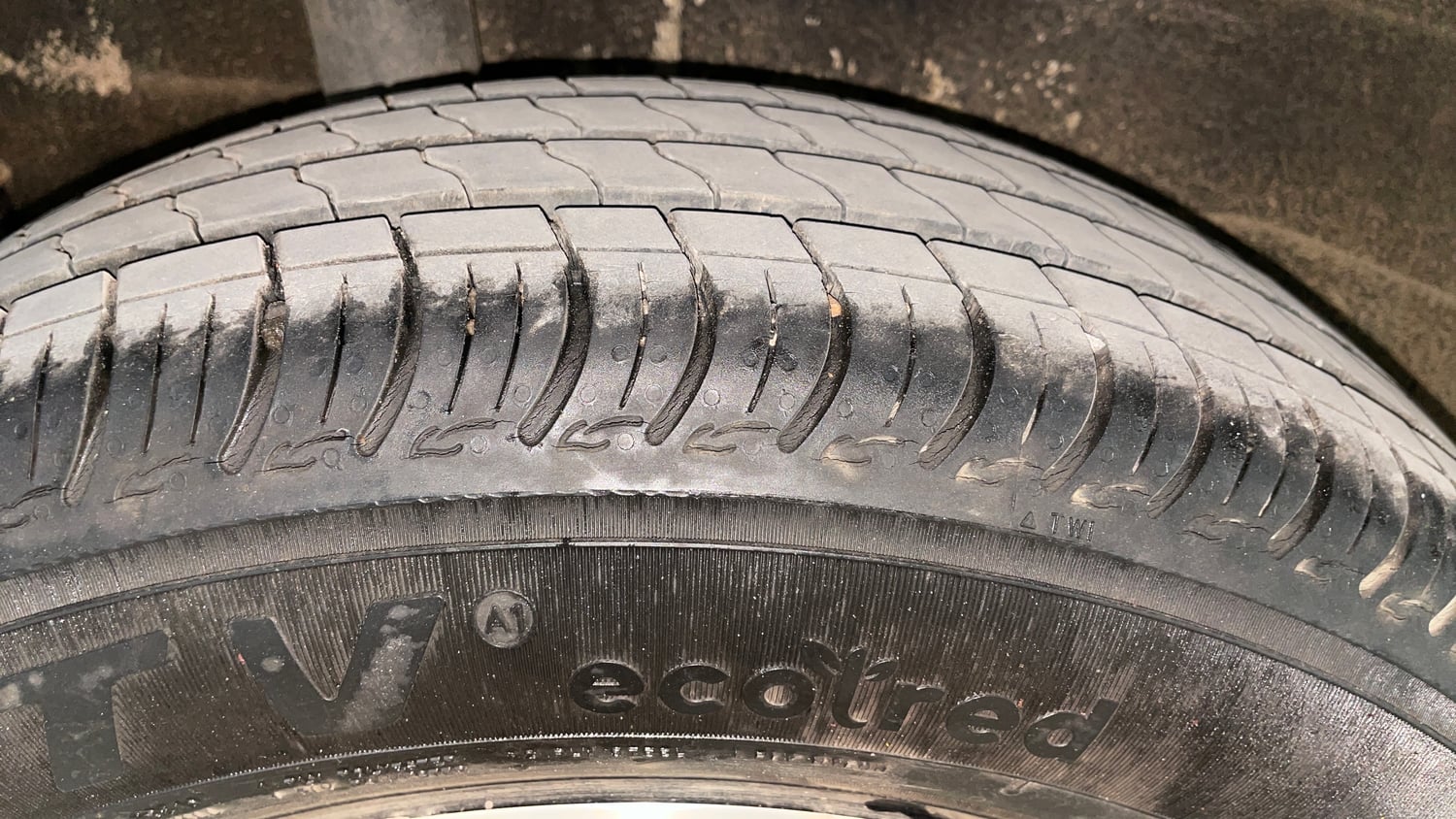 Used 2022 Maruti Suzuki S-Presso VXi Plus AMT Petrol Automatic tyres RIGHT REAR TYRE TREAD VIEW