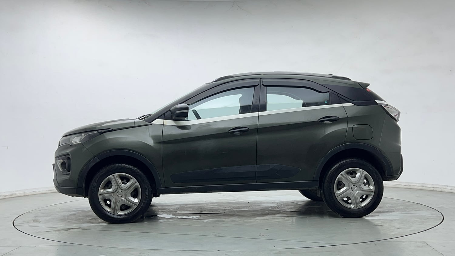 Used 2020 Tata Nexon XMA Petrol Automatic exterior LEFT SIDE VIEW