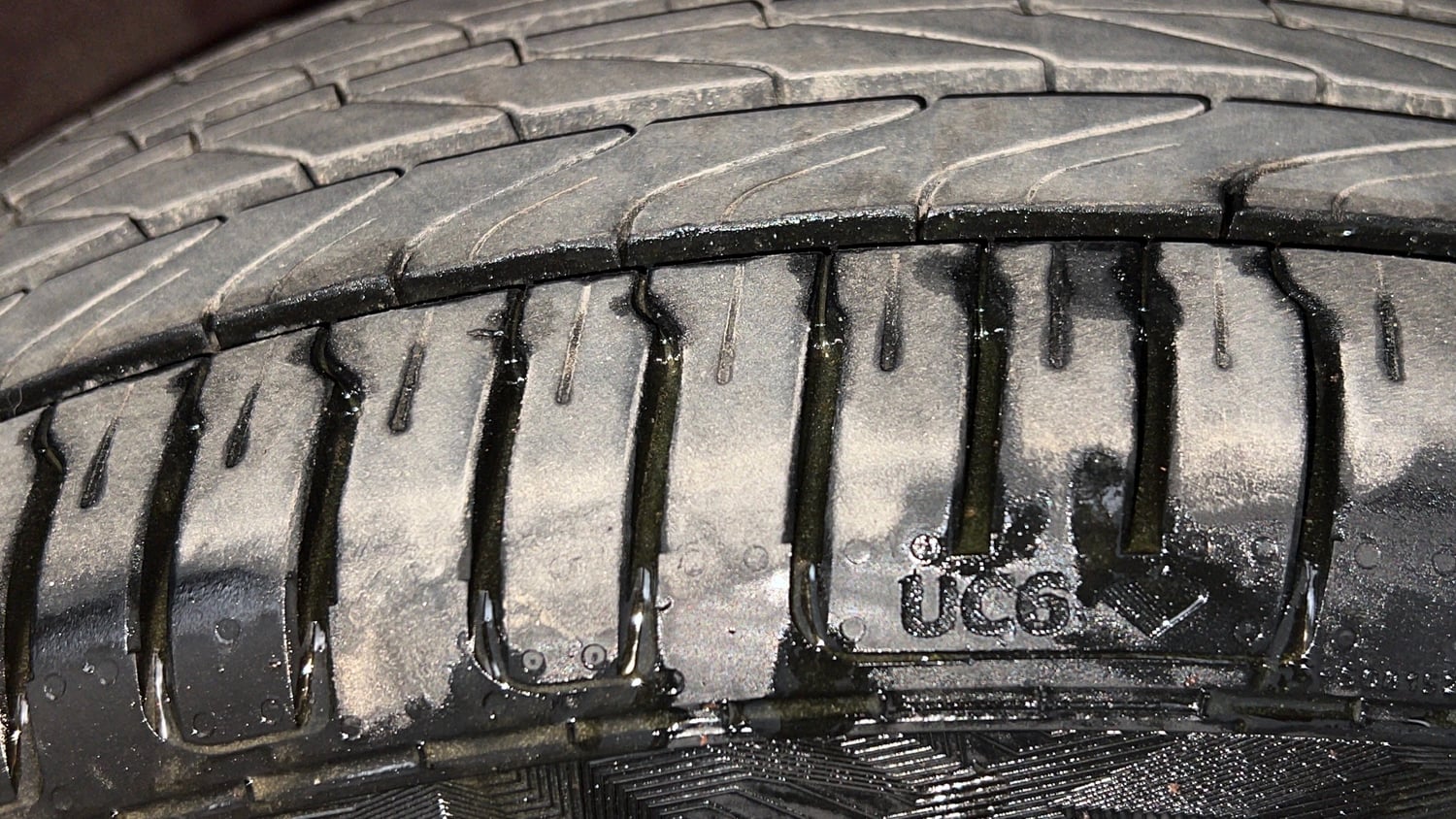 Used 2015 Hyundai Elite i20 Asta 1.4 CRDI Diesel Manual tyres RIGHT FRONT TYRE TREAD VIEW
