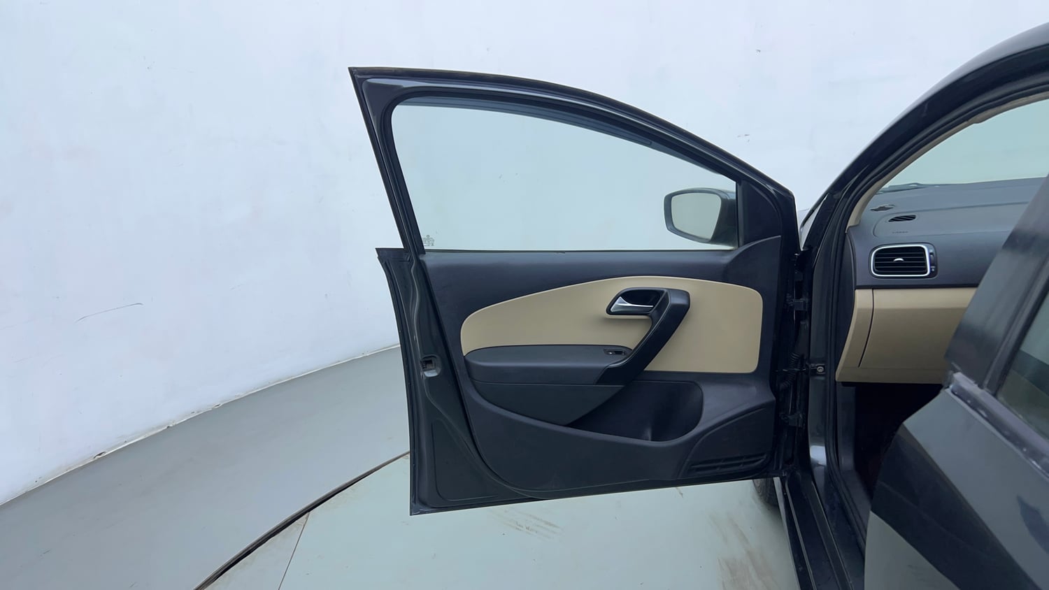 Used 2015 Volkswagen Polo Highline1.2L (P) Petrol Manual interior LEFT FRONT DOOR OPEN VIEW